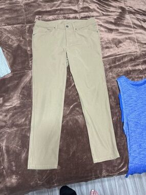 Men’s size 32 lululemon athletica Men's Khaki Stretch Chinos